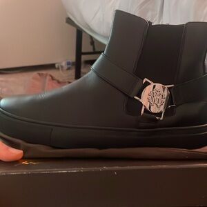 Used once Roberto cavalli shoes 9 1/2